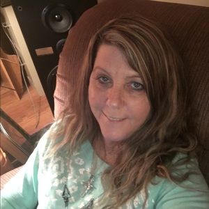 Meet your Posher, Earline